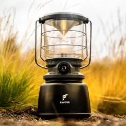Favour L0944 Retro LED Lantaarn Hoog Vermogen 1300 Lumen, Vintage Design, Tuinlantaarn, Camping Lamp, Stormlantaarn Kleurtemperatuur Instelbaar Warm Wit Tot Koel Wit, Traploos Dimbaar Incl. Kaarslichtstand -Aanbiedingen Kampeer Zen Winkel 1200x1198 15
