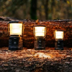 Favour L0434 Camping Lamp LED, 1105 Lumen, IP64, Waterdicht, Draagbare Kampeerlamp, Tentlamp, Schokbestendig, 4 Verschillende Lichtmodi Inclusief Kaarslicht-modus, Afneembaar Deksel & Compact Formaat 17 Favour L0434 Camping Lamp LED, 1105 Lumen, IP64, Waterdicht, Draagbare Kampeerlamp, Tentlamp, Schokbestendig, 4 Verschillende Lichtmodi Inclusief Kaarslicht-modus, Afneembaar Deksel & Compact Formaat -Aanbiedingen Kampeer Zen Winkel 1200x1200 1011