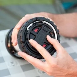 Coleman Twist+ 300 Camping Lantaarn - 300 Lumen - Oplaadbaar - Zwart -Aanbiedingen Kampeer Zen Winkel 1200x614 1