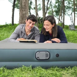 Bestway Luchtbed - 2 Personen - PVC/Polyester - Ingebouwde Oplaadbare Pomp - Fortech™ Materiaal - I-Beam Constructie - Ingebouwd Kussen -Aanbiedingen Kampeer Zen Winkel 1200x800 59