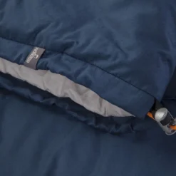 NOMAD® Brisbane XL Slaapzak | 220x90cm Blauw | Lichtgewicht & Kwalitatief | Dekenmodel Slaapzak | Incl Hoes -Aanbiedingen Kampeer Zen Winkel 1200x800 75