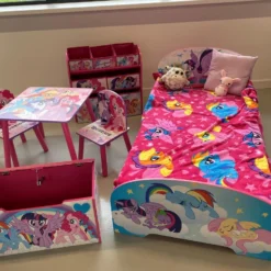 My Little Pony Houten Tafel Met 2 Stoeltjes -Aanbiedingen Kampeer Zen Winkel 1200x899 1